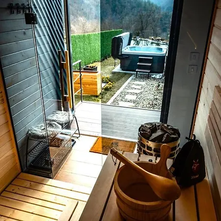 Forrest Relax & Rakovac